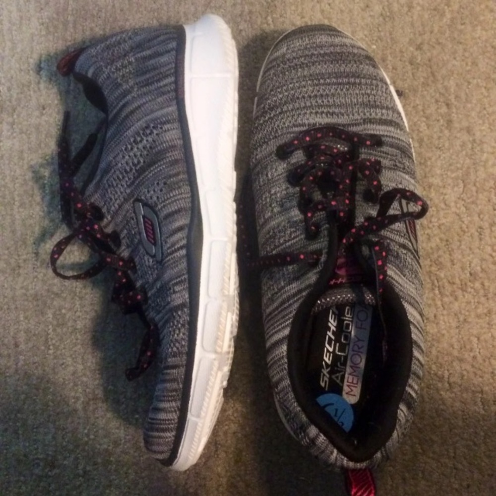 Skechers shoes
